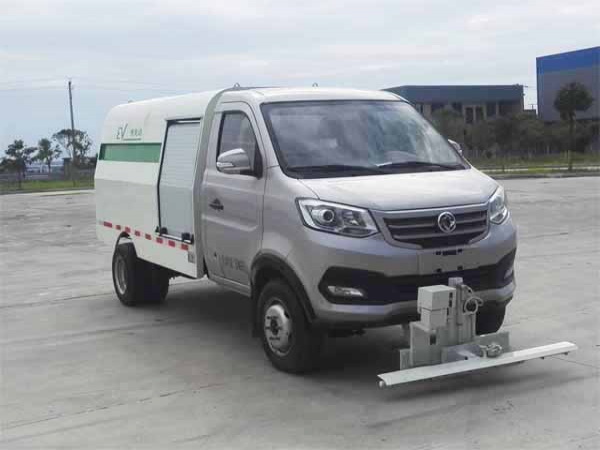 東風(fēng)純電動(dòng)路面養(yǎng)護(hù)車(chē)